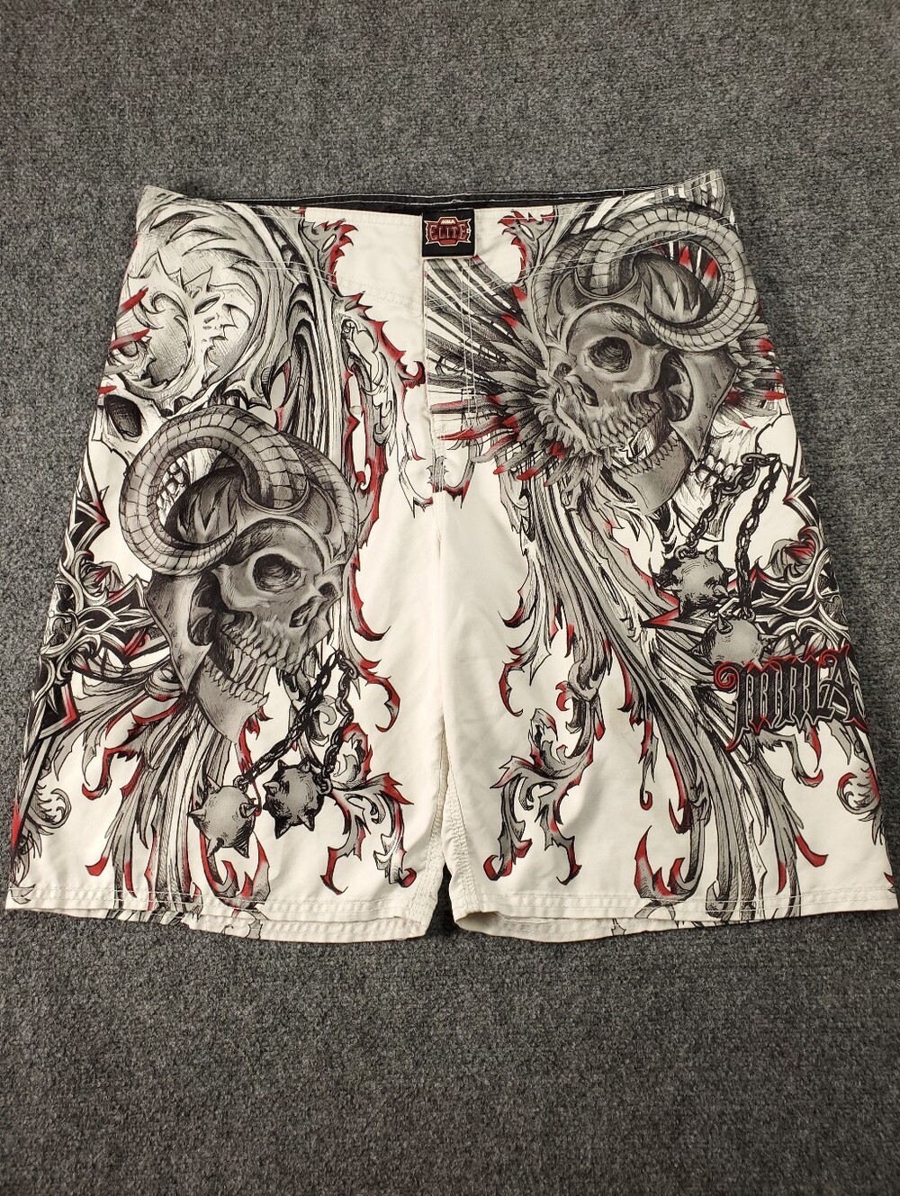 MMA Elite Boardshorts Mens Large Y2K Grunge Horned Skull Graphic White Red FLAW